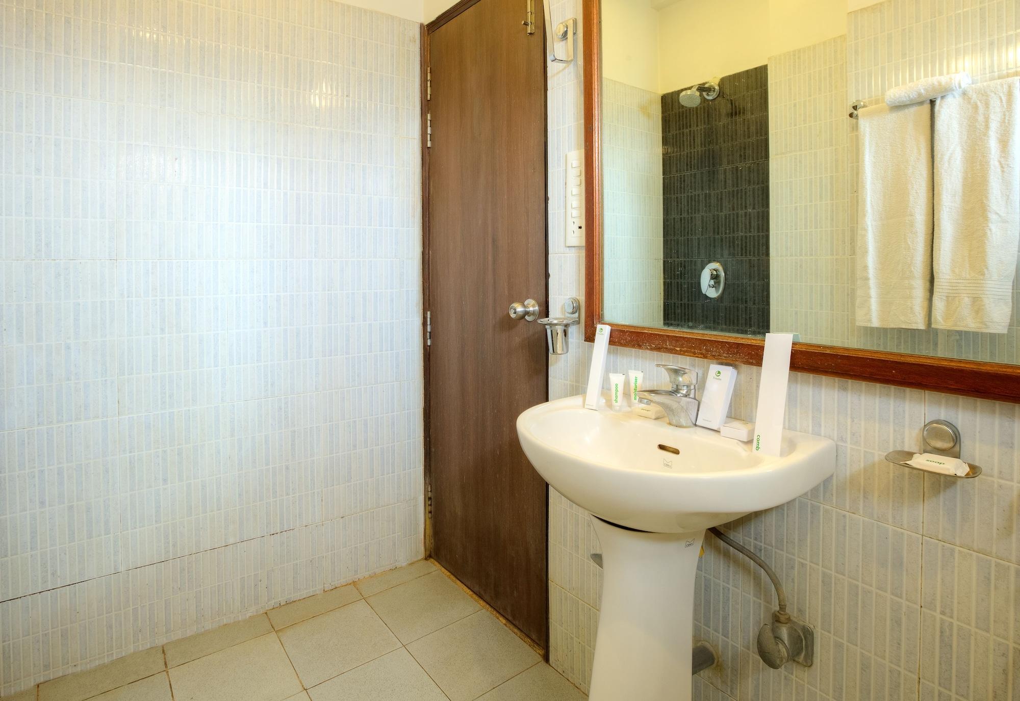 Treebo Shivam Inn Near Singapore Mall Lucknow Extérieur photo