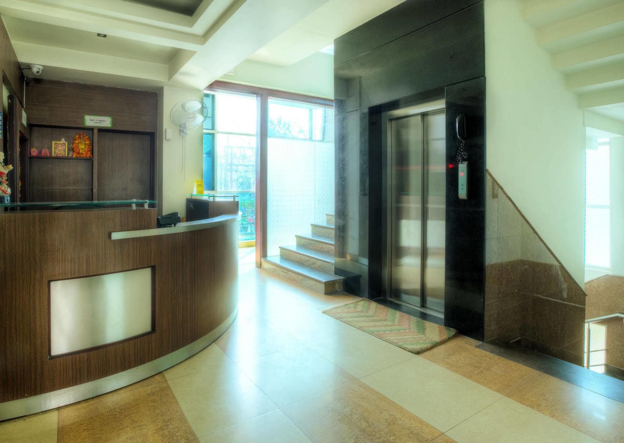 Treebo Shivam Inn Near Singapore Mall Lucknow Extérieur photo